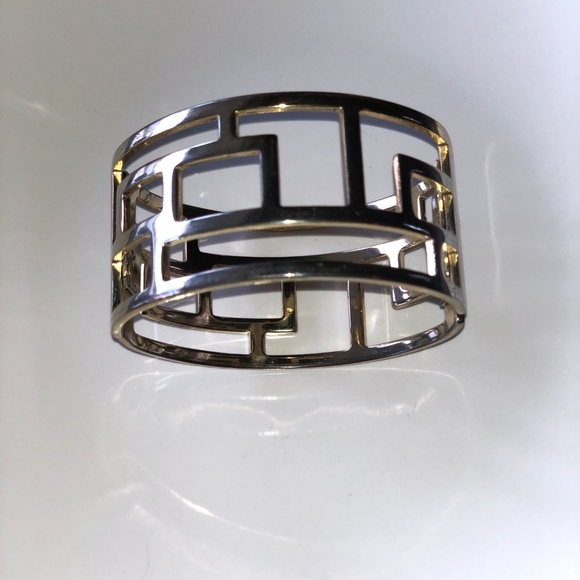 Gold Hinge Bracelet - Picture 4 of 5